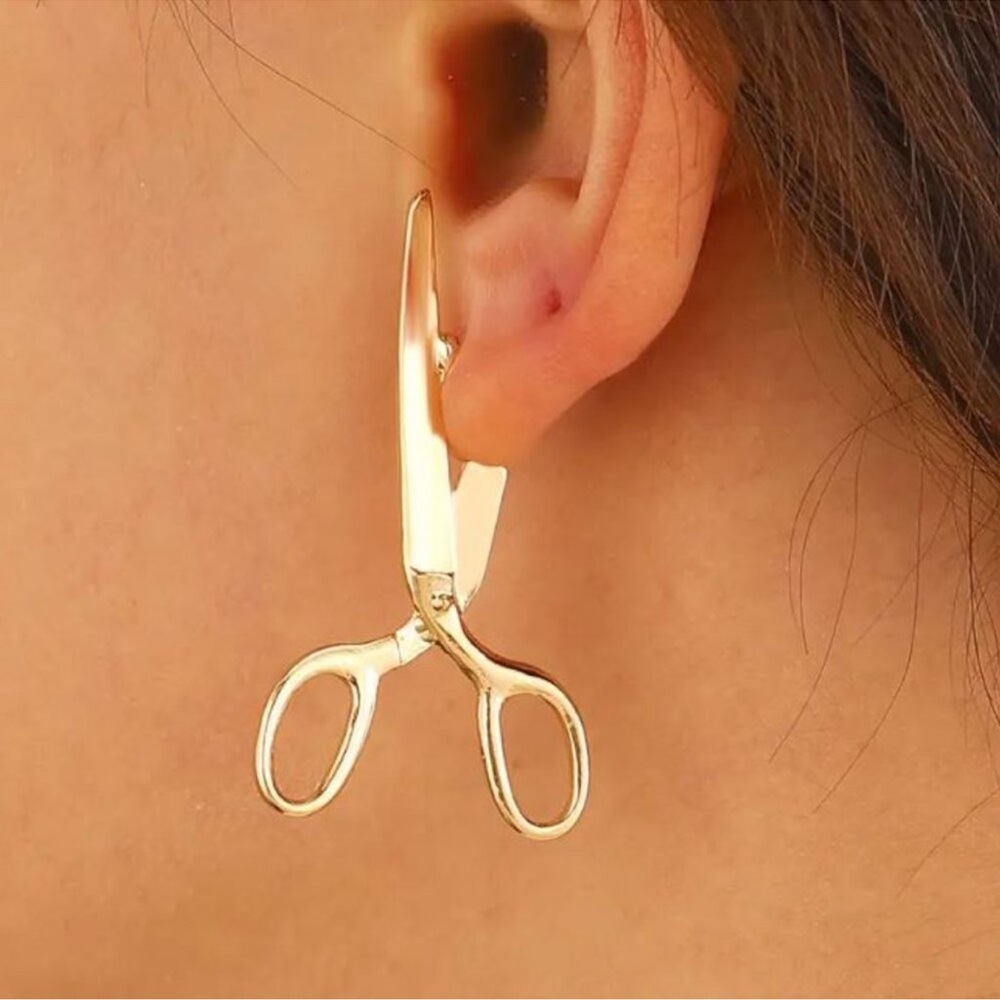 NEW Whimsical 18k Gold Plated Scissors Earrings Seamstress Sewing Shears Crafter